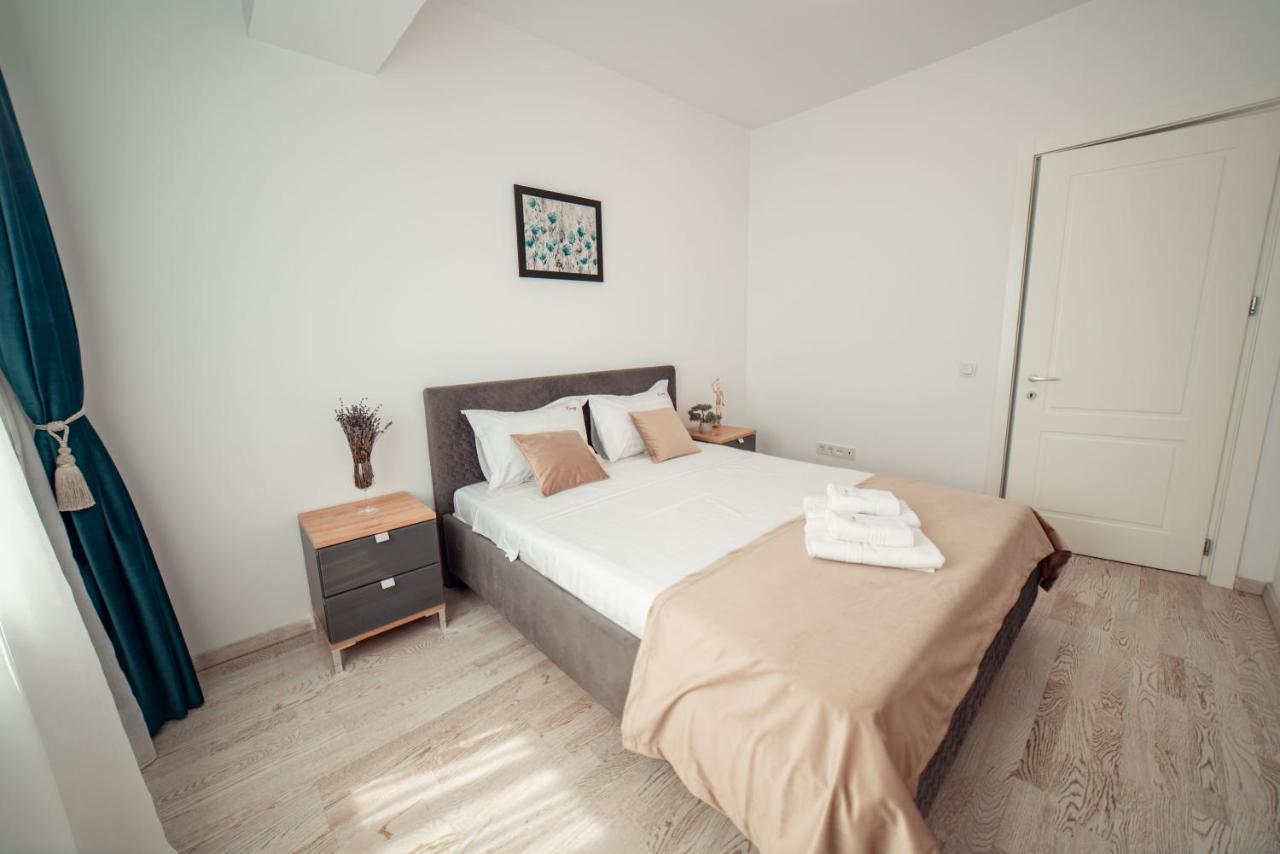 Cozy Aparthotel - Ultracentral Luxury Apartments Iasi Exteriör bild