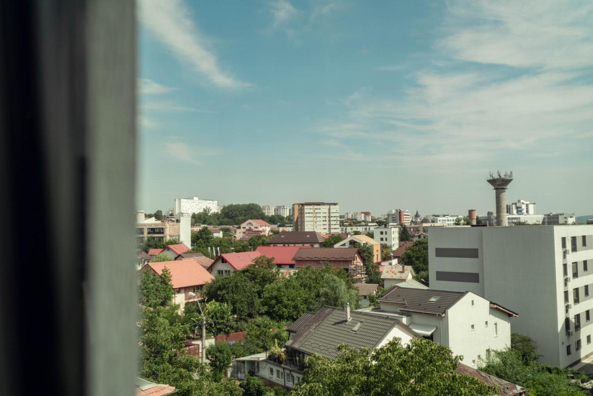 Cozy Aparthotel - Ultracentral Luxury Apartments Iasi Exteriör bild