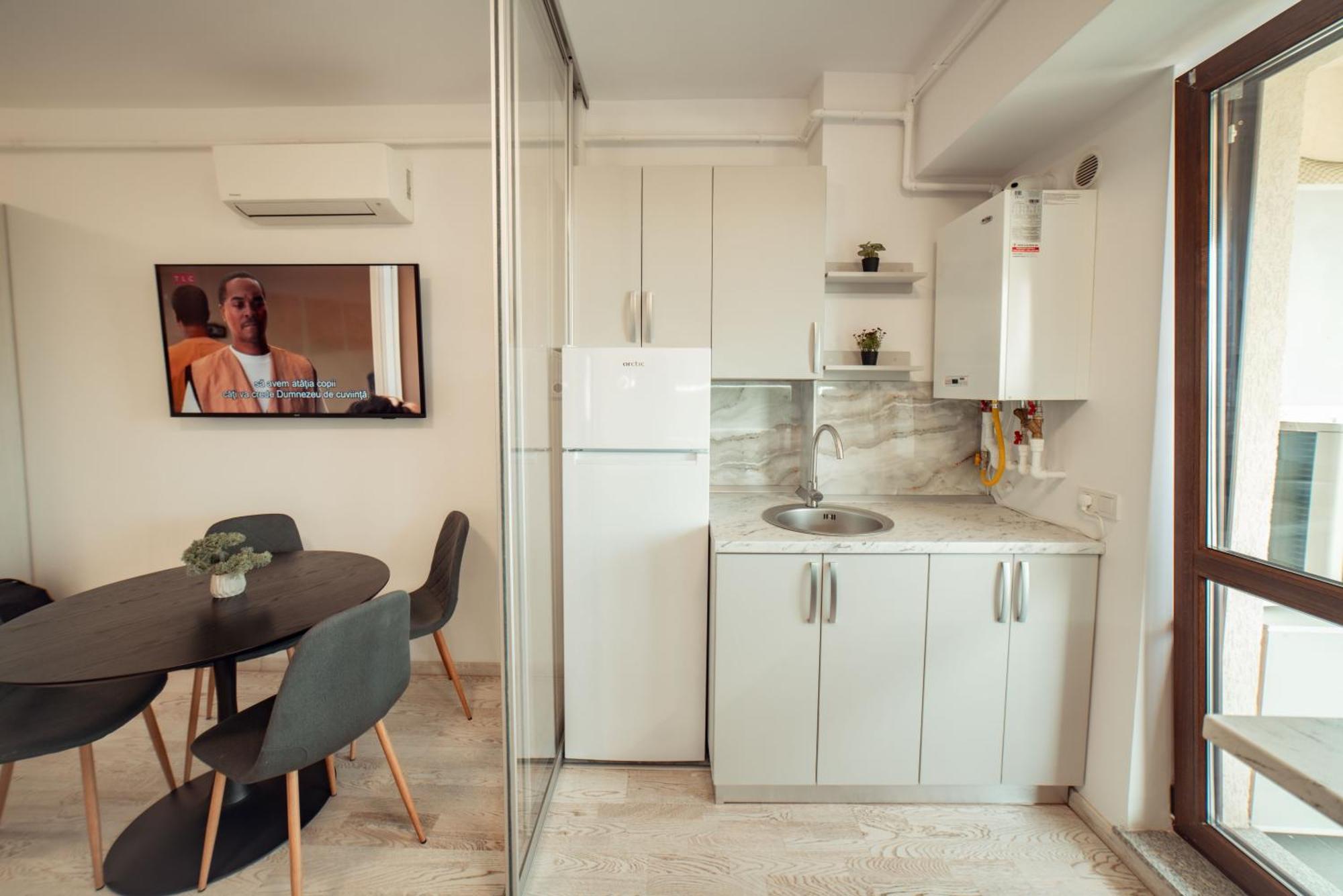 Cozy Aparthotel - Ultracentral Luxury Apartments Iasi Exteriör bild