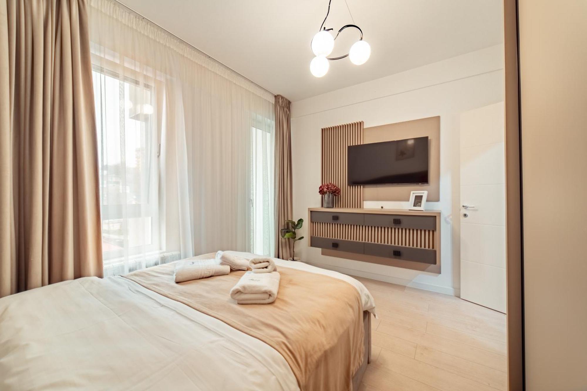Cozy Aparthotel - Ultracentral Luxury Apartments Iasi Exteriör bild